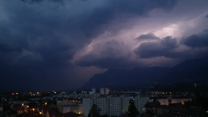 2019-07-01 Orage sur la Combe de Savoie