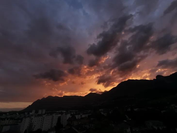 2022-06-23 Coucher de soleil sur les Bauges