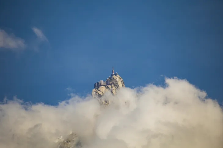 Le parc de Merlet est situé en face de l’Aiguille du Midi