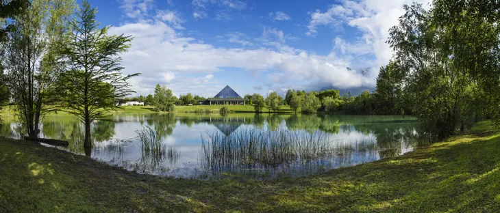 Alpespace pyramide en été