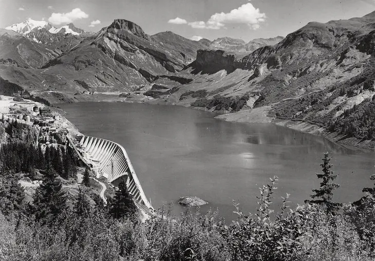 Vue de la fin de construction côté col du pré