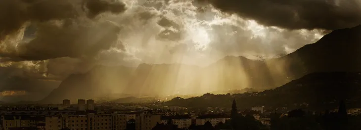 Du soleil pendant l’orage